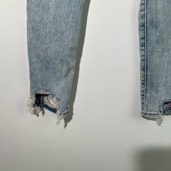 American Eagle Tattered Distressed Stretch Jeans - Picture 7 of 7